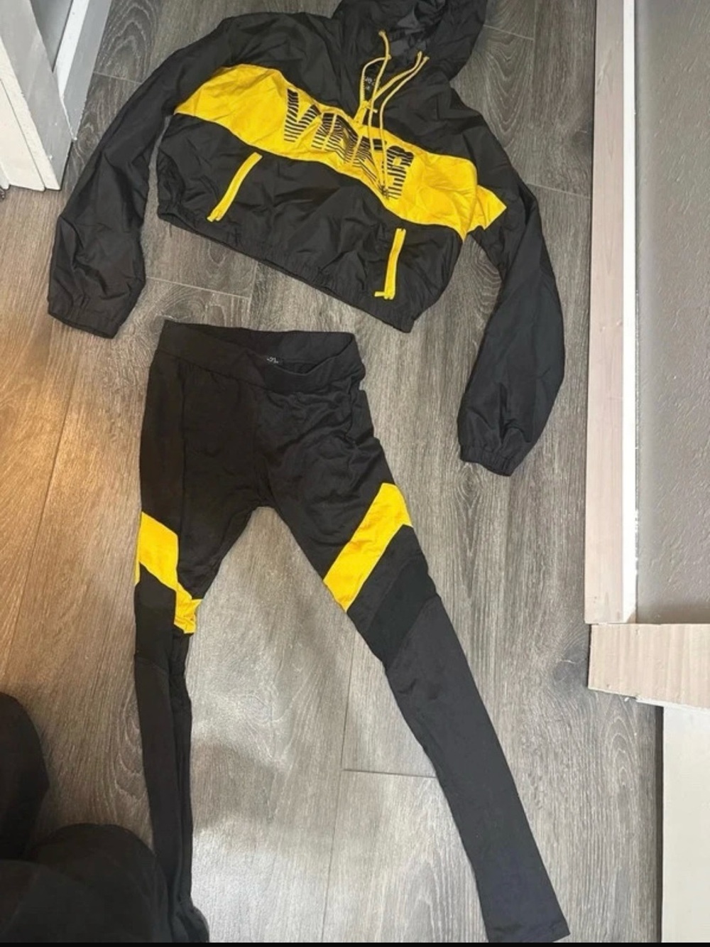 Rue21 Black and Yellow Active Legging Set